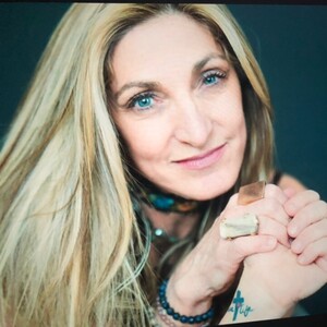 Maylee Thomas Fuller